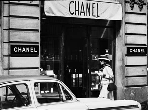 coco chanel first hat shop